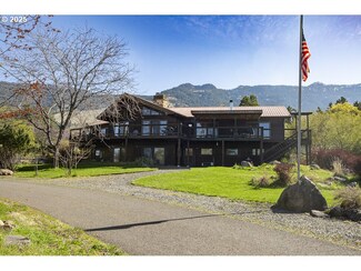 69789 Antles Ln, Cove, OR 97824