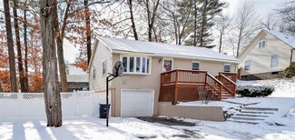 24 Vespa Ln, Nashua, NH 03064