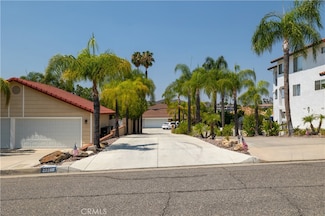 22280 Village Way Dr, Canyon Lake, CA 92587