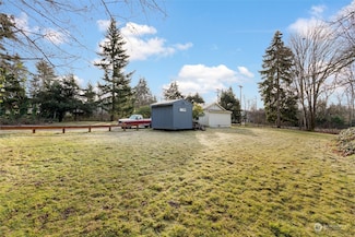 12724 E Gibson Rd, Everett, WA 98204