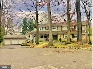 1775 Hillock Ln, York, PA 17403