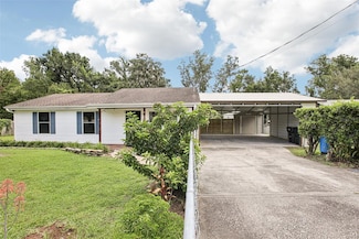2165 Shady Acres Dr, Mulberry, FL 33860