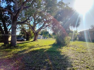 490 NW 1st Ave, Deerfield Beach, FL 33441