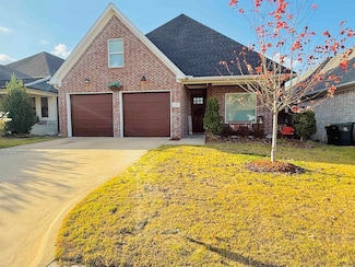 8 Bentwood Ln, Little Rock, AR 72223