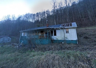 3808 Kentucky 7, Dema, KY 41859