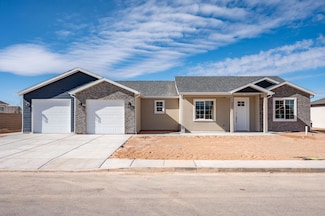 5011 N Sagewood Ln, Enoch, UT 84721