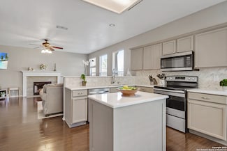 2219 Cardigan Hill, San Antonio, TX 78232
