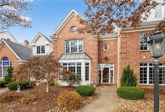 804 Sheriffs Ct, Canonsburg, PA 15317