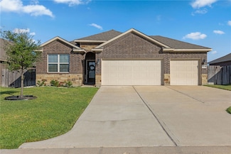 7408 Saint Andrews Dr, Navasota, TX 77868