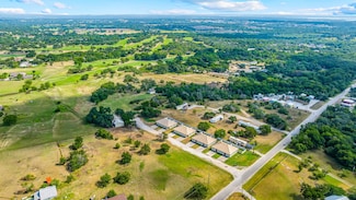 255 Baughman Hill Rd, Azle, TX 76020