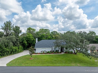 7 Graytwig Ct W, Homosassa, FL 34446