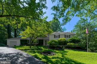 245 Green Tree Dr, West Chester, PA 19382