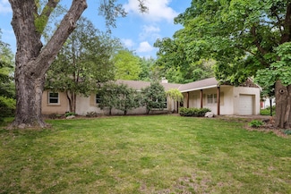 3517 Leroy St, Wayzata, MN 55391