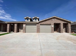 409 E 21st St, Wolfforth, TX 79382