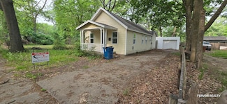 3217 Glendale St, Muskegon, MI 49444
