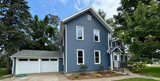809 S Prairie St, Lake City, MN 55041