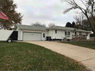 103 Jefferson St, Remsen, IA 51050