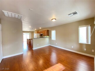 7323 Prussian Green St, Las Vegas, NV 89139