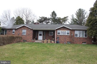 9 Broadview St, Hershey, PA 17033