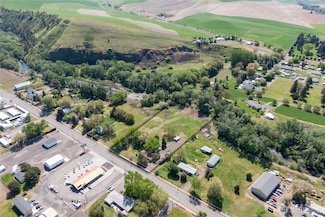 686 Preston Ave, Waitsburg, WA 99361