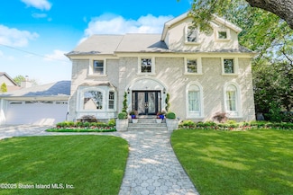 5 Haywood St, Staten Island, NY 10307
