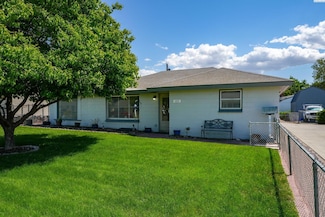 325 W 11th Ave, Kennewick, WA 99337