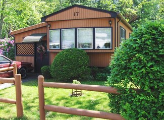 17 Quaboag Valley Coop St Unit 17, Palmer, MA 01069
