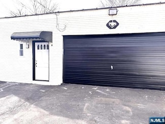 411 Passaic Ave, Lodi, NJ 07644