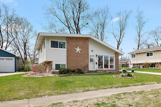 67 Water St, Park Forest, IL 60466