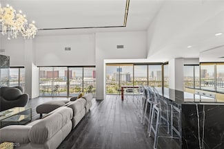 3111 Bel Air Dr Unit 27E, Las Vegas, NV 89109