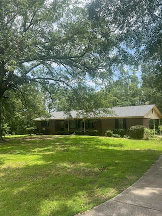 1034 10th St NW, Vernon, AL 35592