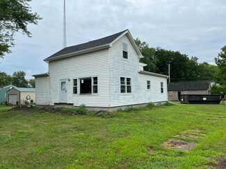 203 E 5th St, Gilman, IL 60938