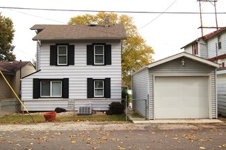 512 Bally Rd, McHenry, IL 60050