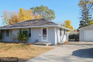 9043 13th Ave S, Bloomington, MN 55425