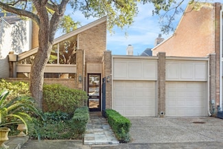 10 S Briar Hollow Ln Unit 90, Houston, TX 77027