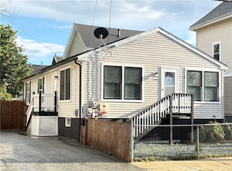 286 Oxford St, Providence, RI 02905