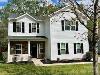 7026 Carrington Pointe Dr, Huntersville, NC 28078