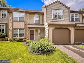 33 Laurel Cir, Newtown, PA 18940
