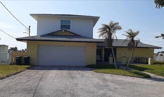 5930 Bahama Way N, Saint Pete Beach, FL 33706