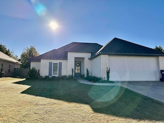 151 Oak Hill Cir, El Dorado, AR 71730