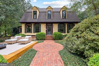 135 Emerald Ln, Fayetteville, GA 30214