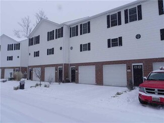 140 Creekview Ln, Oakdale, PA 15071