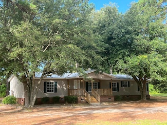 50 Range Ct, Walterboro, SC 29488