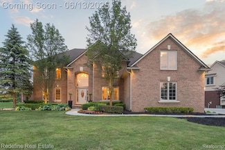 61096 Winterberry Dr Unit 65, Washington, MI 48094