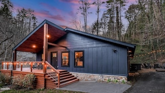 3033 N Clear Fork Rd, Sevierville, TN 37862