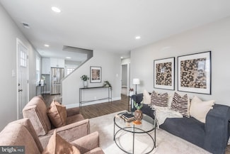 8106 Murray Point Rd, Dundalk, MD 21222