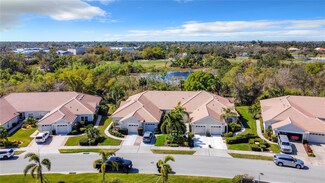 690 Back Nine Dr, Venice, FL 34285