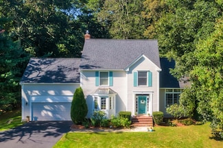 32 Darlene Dr, Southborough, MA 01772