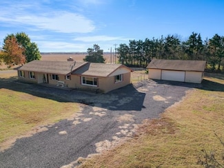 4537 E 80 Rd, Fairfax, OK 74637