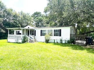 9 W Ridge Ln, Carriere, MS 39426